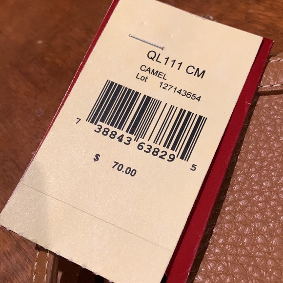 Dooney & Bourke wristlet - Picture 3 of 6